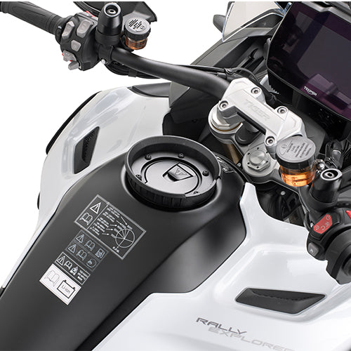 Givi BF74 Flangia specifica per l’utilizzo di borse da serbatoio TANKLOCK (Triumph)