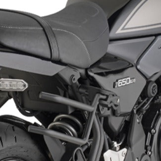 Givi TR4131 Telaietti specifici REMOVE-X a sgancio rapido per borse soffici laterali (Kawasaki)