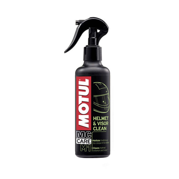 Motul M1 Helmet & Visor Clean